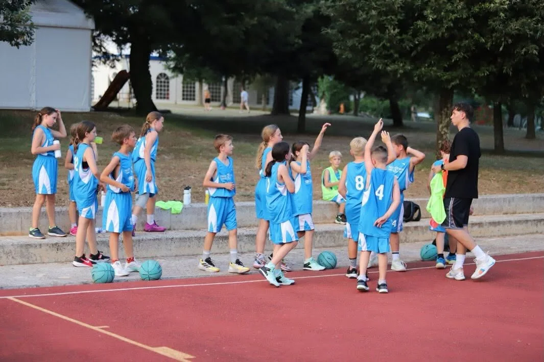 Ogrevanje z žogami pred treningom, Elite Summer Camp Poreč 2026