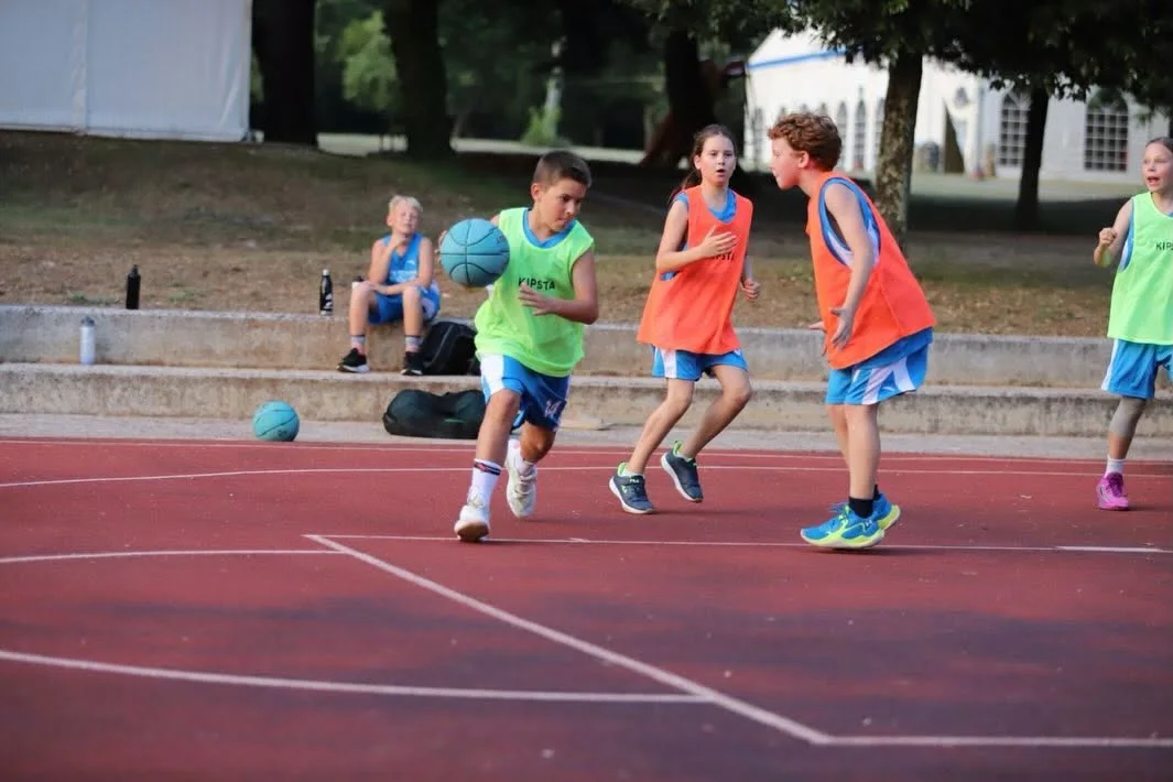 Igra na zunanjem igrišču, Elite Summer Camp Poreč 2026