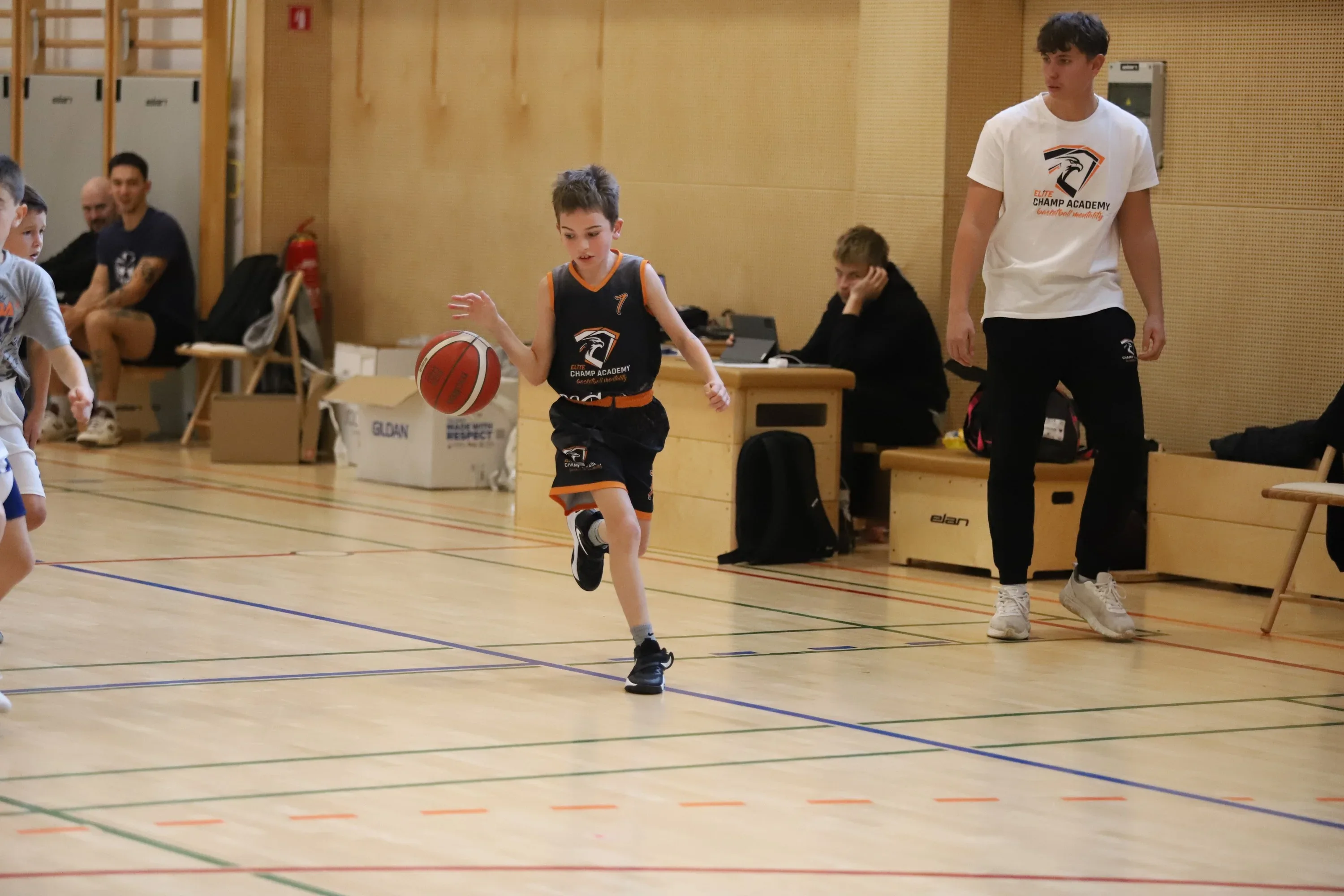 Vodenje žoge na tekmi U10 v VKL